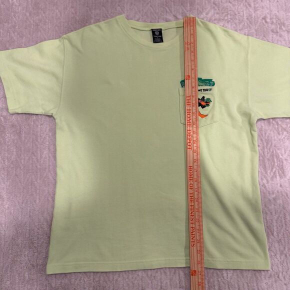 Vintage Warner Bros Studio Daffy Duck “In Greed We Trust” embroidered Shirt Sz M - Picture 6 of 7